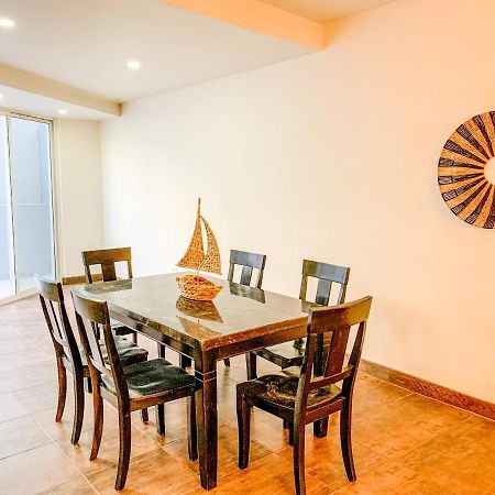 Beautiful 3 Bdr 2,5 Bath- Steps From Beach W/Pkg Τιχουάνα Εξωτερικό φωτογραφία