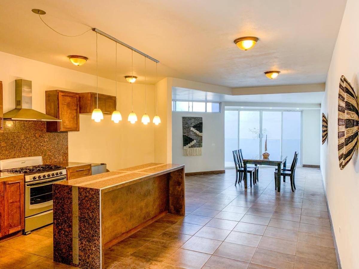 Beautiful 3 Bdr 2,5 Bath- Steps From Beach W/Pkg Τιχουάνα Εξωτερικό φωτογραφία